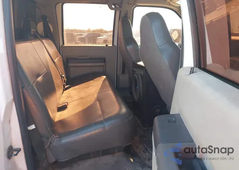 2009 Ford F-250 King Ranch/Lariat/Xl/Xlt z USA, uszkodzony, nr VIN 1FTSW20529EA81663